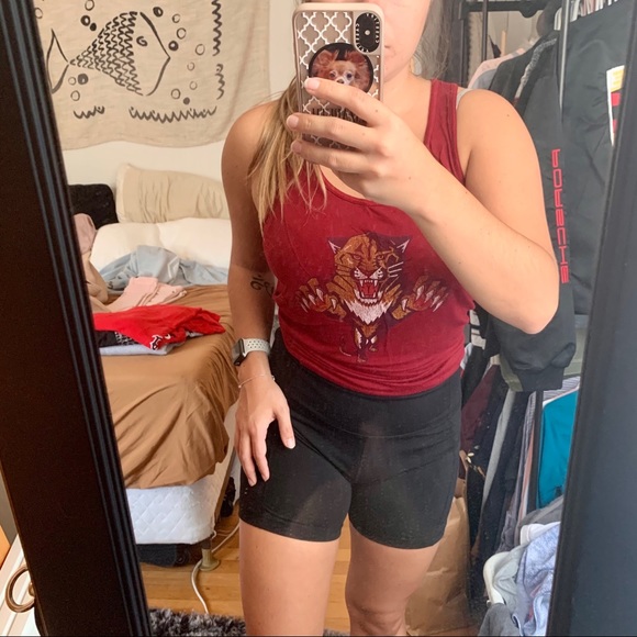 Officially licensed NHL Panthers tank - Picture 2 of 6